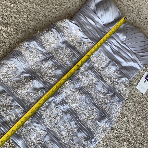 embroidered sweatheart neckline strapless wedding dress s16 - Picture 6 of 10